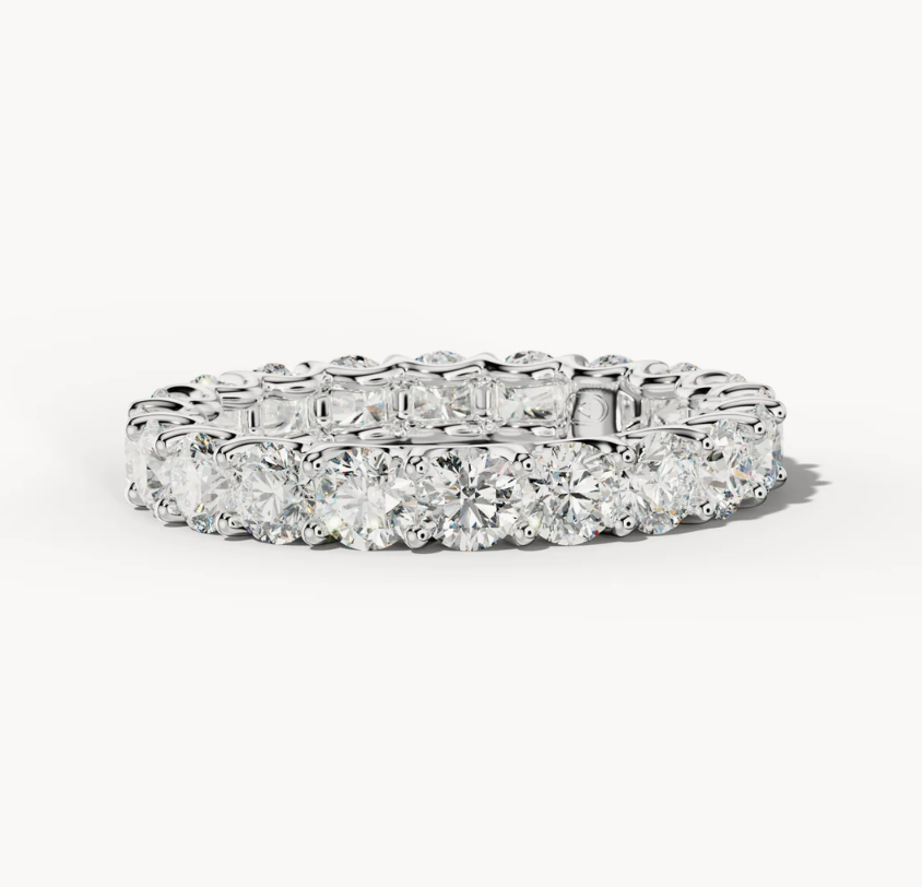 Diamond wedding band - Round - Natural
