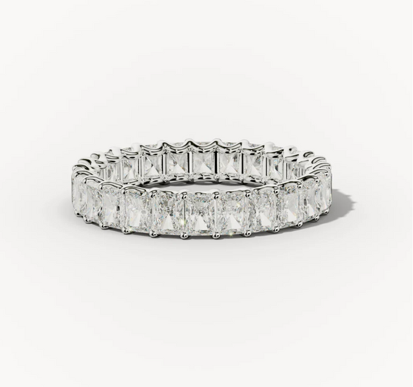 Diamond wedding band - radiant - lab-grown
