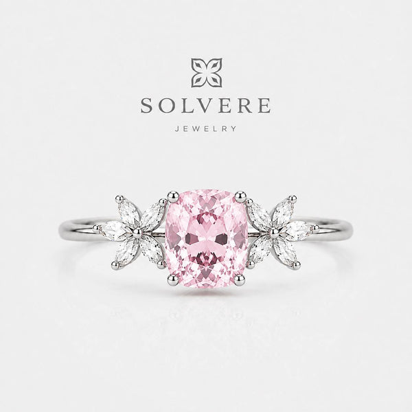 Aurélia Cushion Engagement Ring