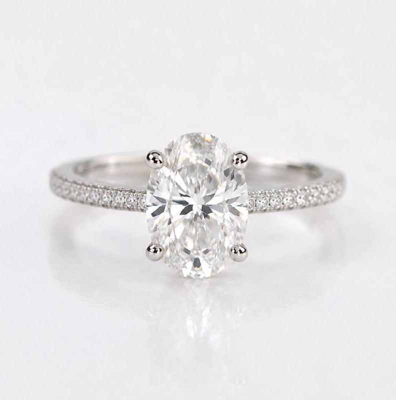 Pavè Oval Engagement Ring - Natural