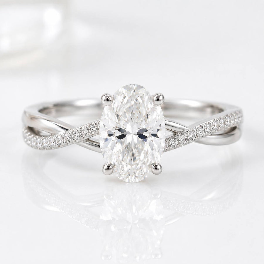 Petite Twisted - Oval - Engagement Ring - Lab-Grown