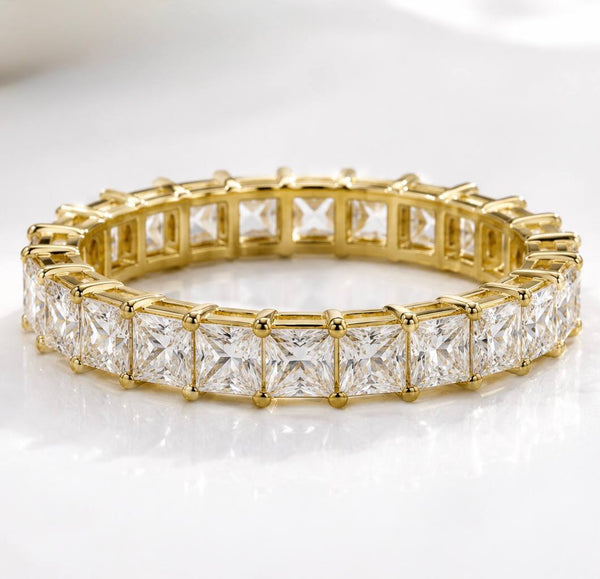 Diamond wedding band - radiant - lab-grown